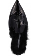 Chiara Ferragni Sandalias mule de punta fina para mujer en charol negro con forro de pelo